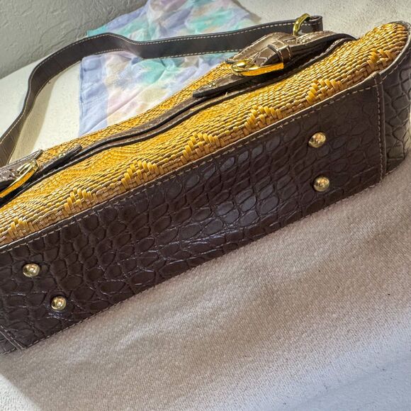 Vintage Woven Rattan and Faux Croc Handbag - Picture 7 of 10